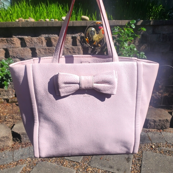 kate spade Handbags - Kate Spade pink leather tote with bow